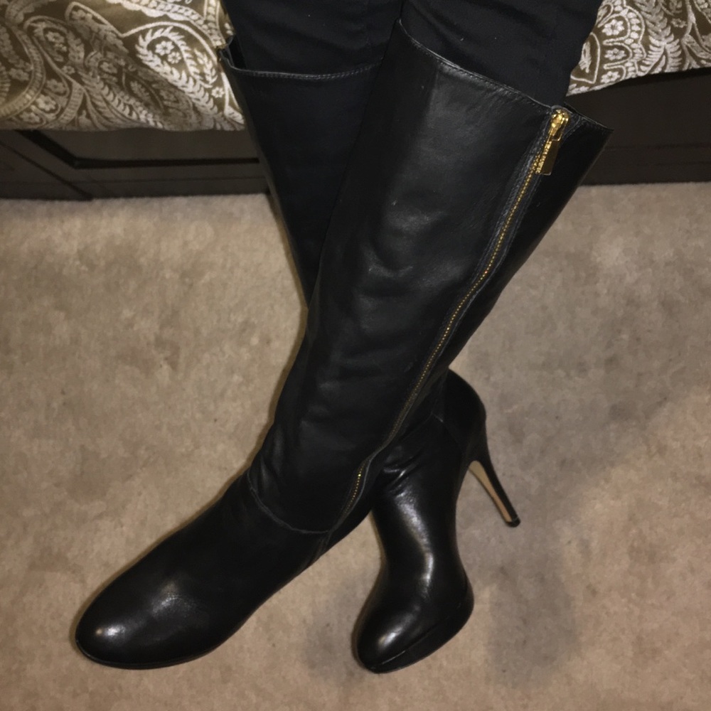 Black Vince Camuto Heeled Boots
